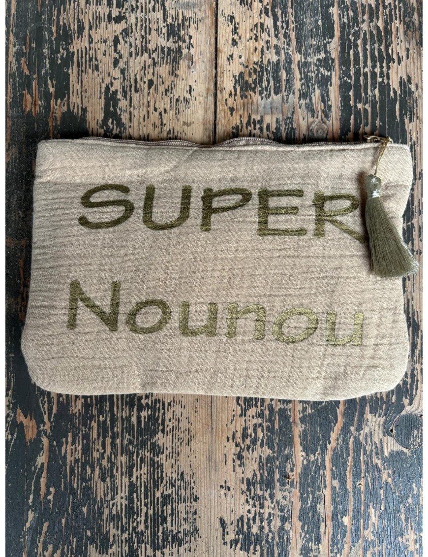 SUPER NOUNOU