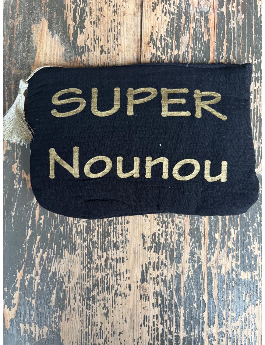 SUPER NOUNOU