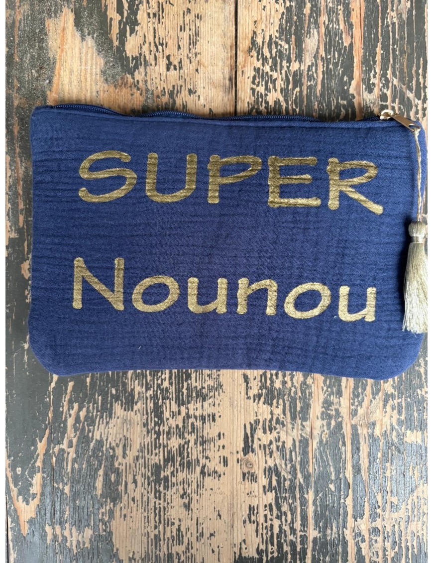 SUPER NOUNOU