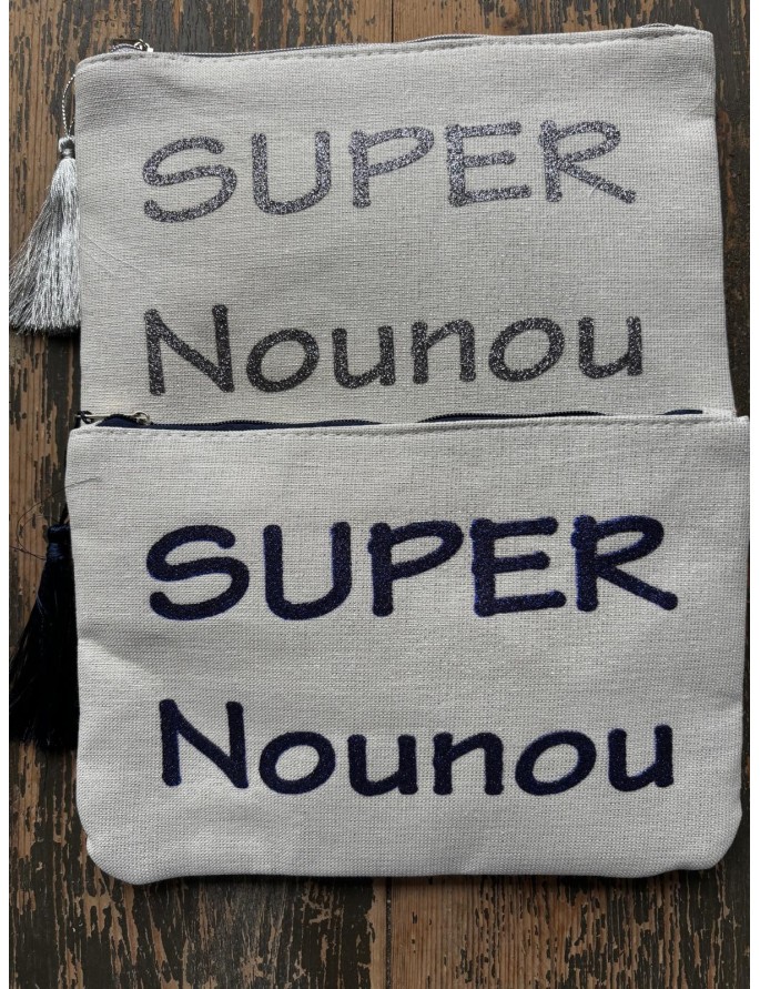 SUPER NOUNOU