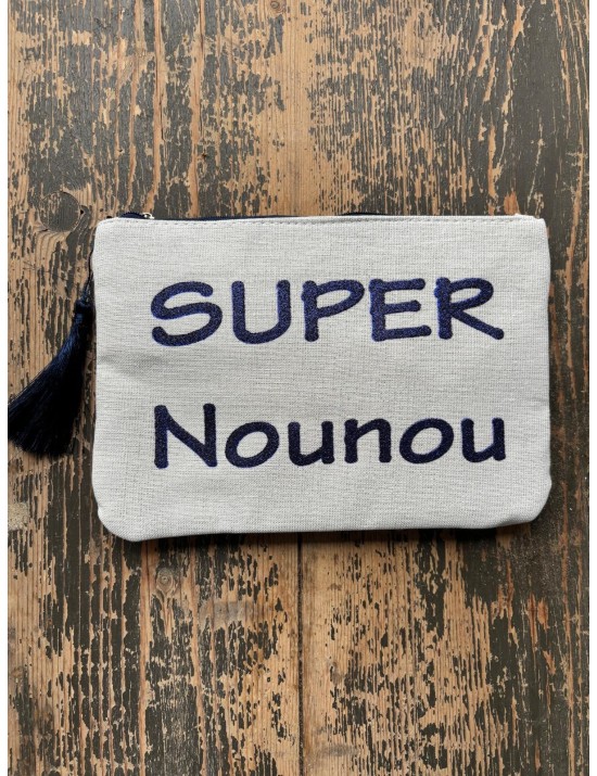 SUPER NOUNOU