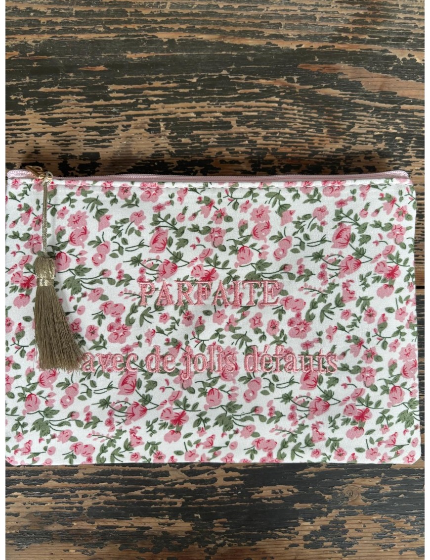 PARFAITE AVEC DE JOLIS  DEFAUTS